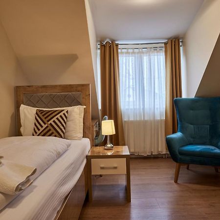 Hotel Isha Frankfurt am Main Exterior photo